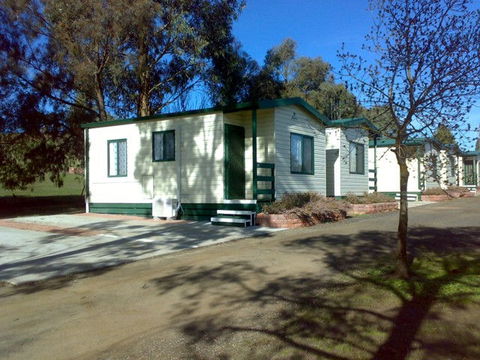 Kilmore Caravan Park - Australian Destinations 0