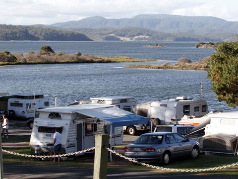 Mallacoota Foreshore Holiday Park - Australian Destinations 0