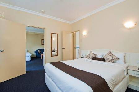 Nagambie Waterfront Motel - Australian Destinations 4