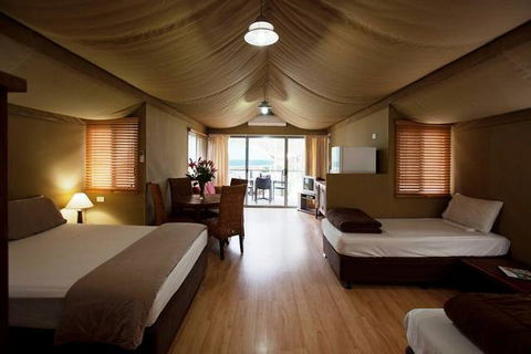 NRMA Ocean Beach Holiday Park - Australian Destinations 4