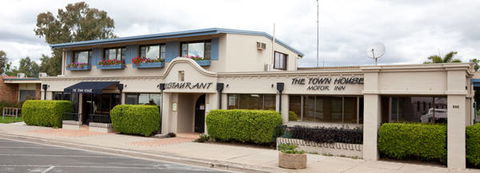 The Town House Motor Inn - Sundowner Goondiwindi - Australian Destinations 1