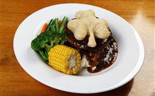 Harrigans Irish Pub And Accommodation - Australian Destinations 5