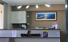 Lakeview Motor Inn - Belmont - Australian Destinations 1