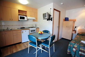 Yarraby Holiday Park - Australian Destinations 3