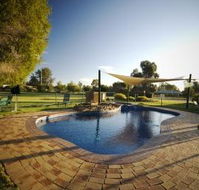 Howlong Country Golf Club Motel - Australian Destinations