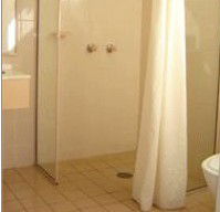 Country Gardens Motor Inn - Australian Destinations 3