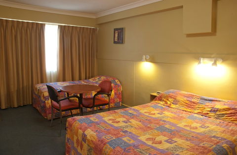 Port Aloha Motel - Australian Destinations 5