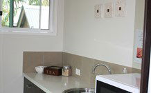 Aarons At Byron - - Australian Destinations 5