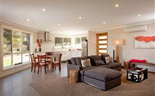 Amazing Country Escapes - Lakeview Luxury Cabins - Australian Destinations 1