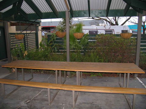 Albury-Wodonga YHA - Australian Destinations 5