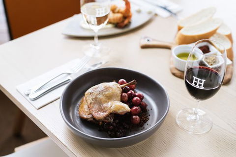 Flinders Hotel - Australian Destinations 3