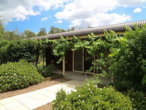 Misty Glen Cottage Hunter Valley - Australian Destinations 0