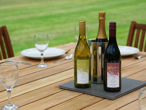 Misty Glen Cottage Hunter Valley - Australian Destinations 7