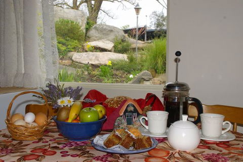 Naimanya Cottage - Australian Destinations 1