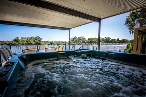 River Shack Rentals - Living The Dream - Australian Destinations 49