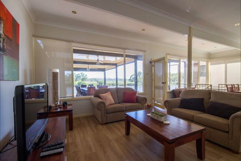River Shack Rentals - Living The Dream - Australian Destinations 51