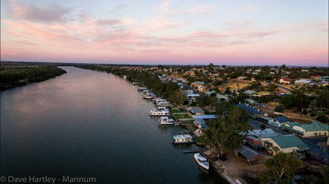 River Shack Rentals - Living The Dream - Australian Destinations 95