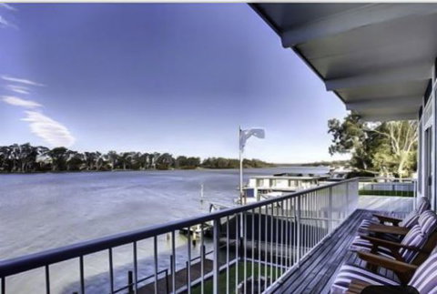 River Shack Rentals - Living The Dream - Australian Destinations 97