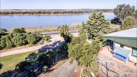 River Shack Rentals - Living The Dream - Australian Destinations 63