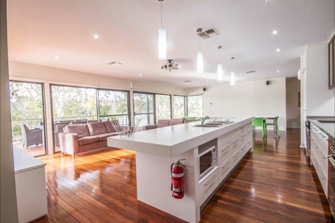 River Shack Rentals - Living The Dream - Australian Destinations 129