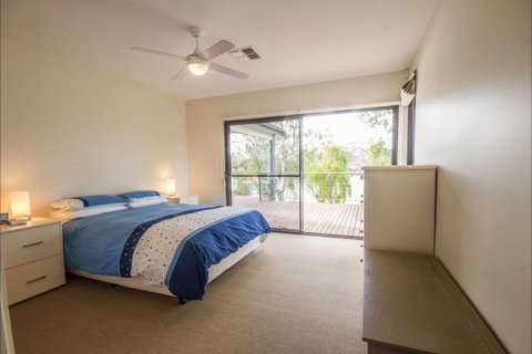 River Shack Rentals - Living The Dream - Australian Destinations 131