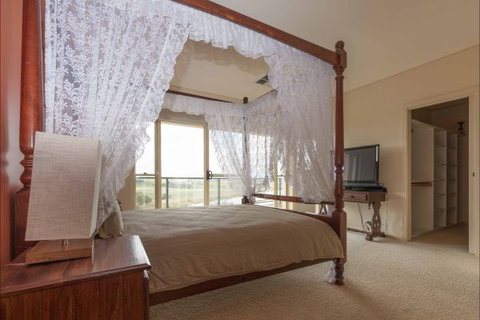 River Shack Rentals - Living The Dream - Australian Destinations 32