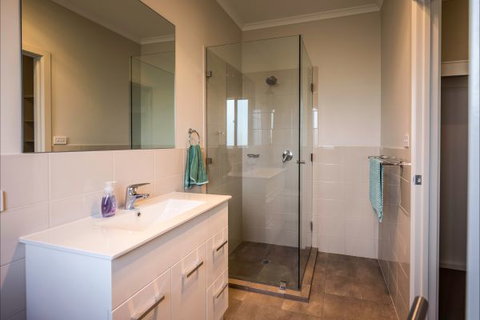 River Shack Rentals - Living The Dream - Australian Destinations 92