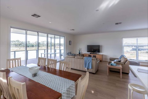 River Shack Rentals - Living The Dream - Australian Destinations 112
