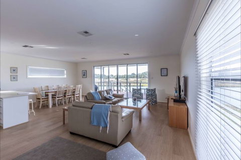 River Shack Rentals - Living The Dream - Australian Destinations 113