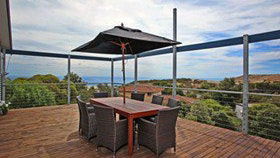 Coral Sands Seaview Beach House - Australian Destinations 0