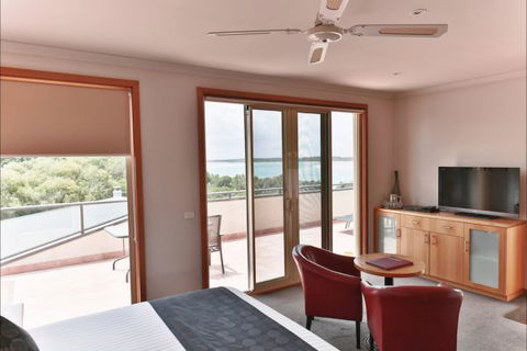 Eugenie's Luxury Accommodation - Australian Destinations 1