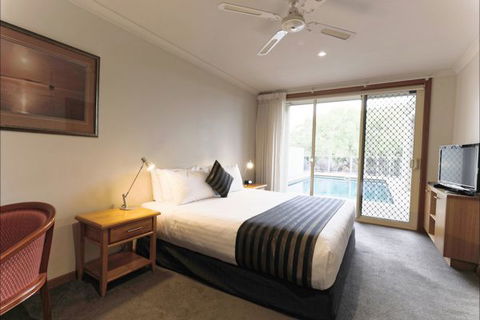 Eugenie's Luxury Accommodation - Australian Destinations 3