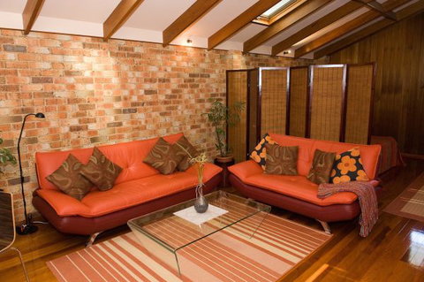 Bet's Bed And Breakfast Studio - Australian Destinations 3