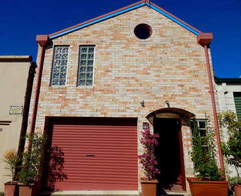 Bet's Bed And Breakfast Studio - Australian Destinations 6