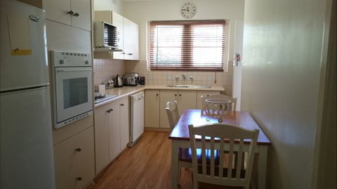 Prospect Place - Australian Destinations 1