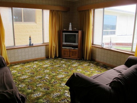 Views Over Lake George - Australian Destinations 1