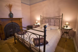 Florennes Heritage Cottage - Australian Destinations 5