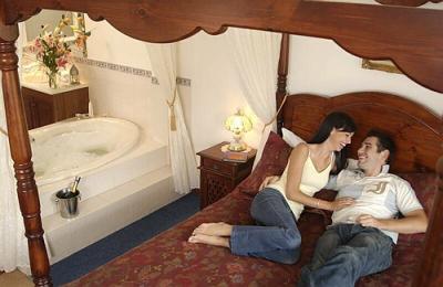Wine & Roses Bed & Breakfast - Australian Destinations 5