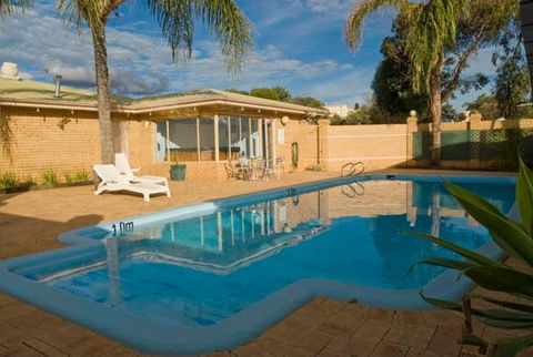 Albion Hotel - Australian Destinations 0