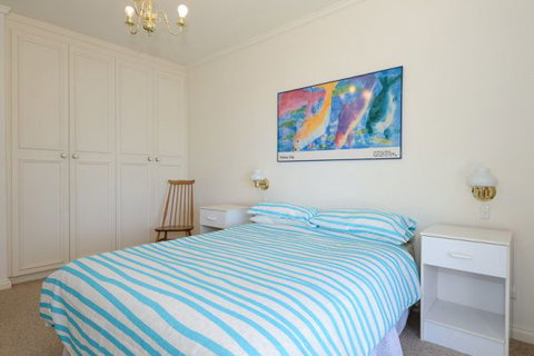 Breeze At The Bay - Australian Destinations 2