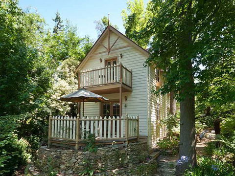 Aldgate Creek Cottage Bed And Breakfast - Australian Destinations 1