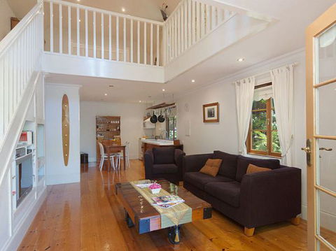 Aldgate Creek Cottage Bed And Breakfast - Australian Destinations 2