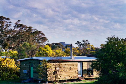Mount Zero Log Cabins - Australian Destinations 0