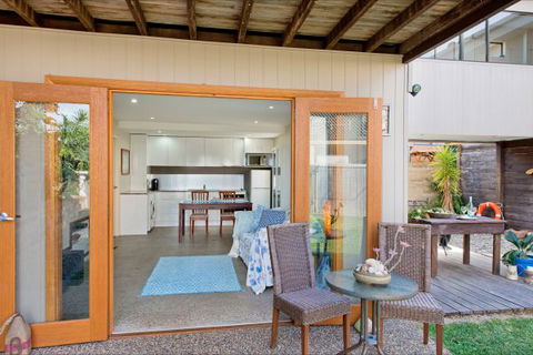 Akama Vista - Couple's Retreat - Australian Destinations 1