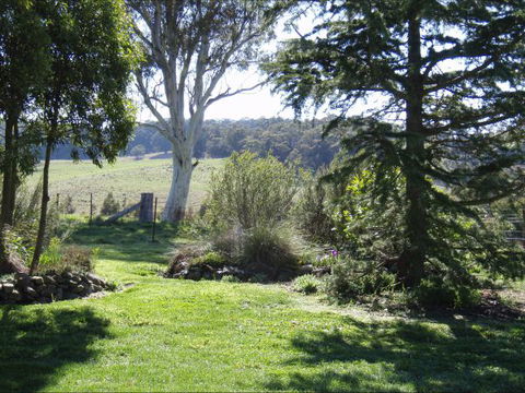 Avaleigh Elms Farmstay - Australian Destinations 1