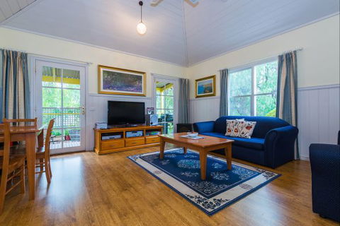 Bendigo Cottages Bed And Breakfast - Australian Destinations 1