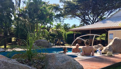 Bush Oasis Caravan Park - Australian Destinations 0