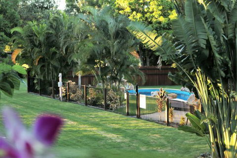 Bush Oasis Caravan Park - Australian Destinations 4