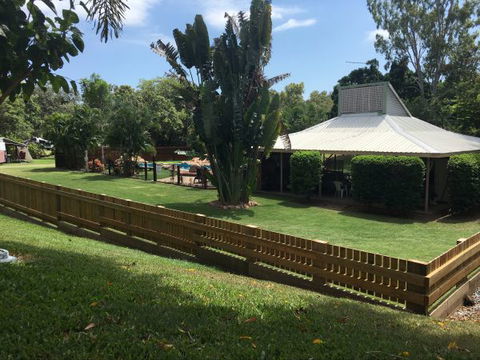 Bush Oasis Caravan Park - Australian Destinations 9