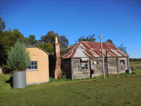 Bunjil Farm - Australian Destinations 6